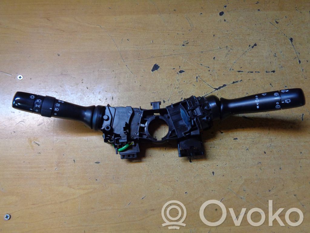 Toyota Aygo AB40 Commodo, commande essuie-glace/phare 