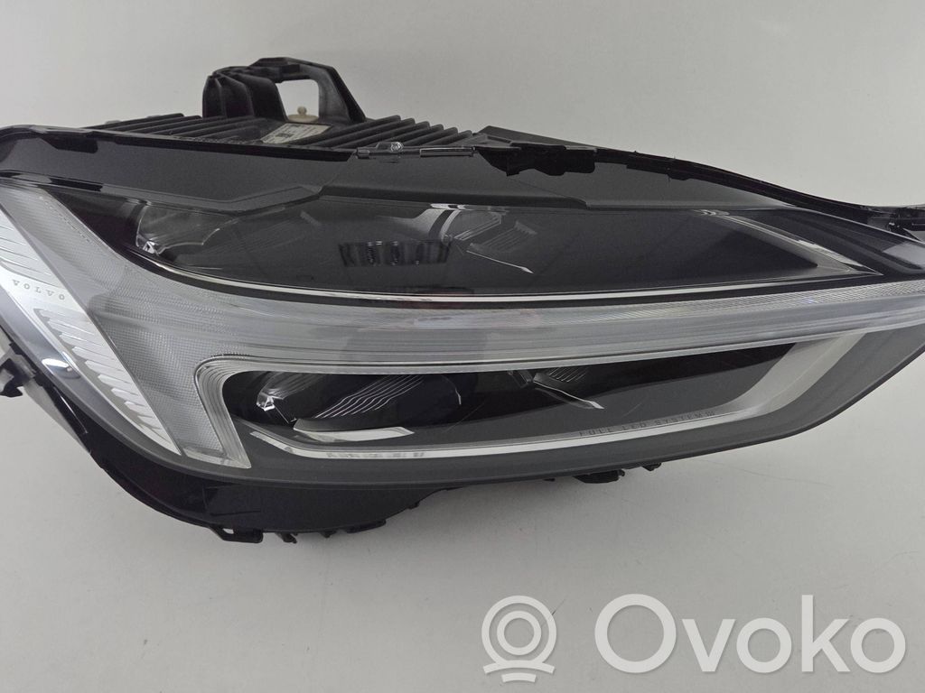 Volvo XC60 Headlight/headlamp 
