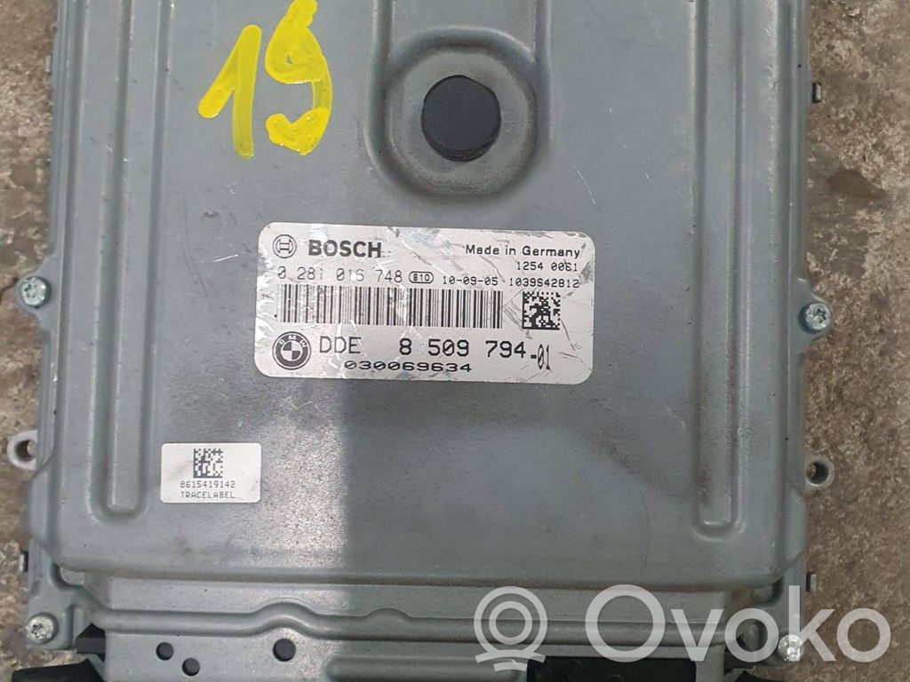 BMW 5 F10 F11 Engine control unit/module 