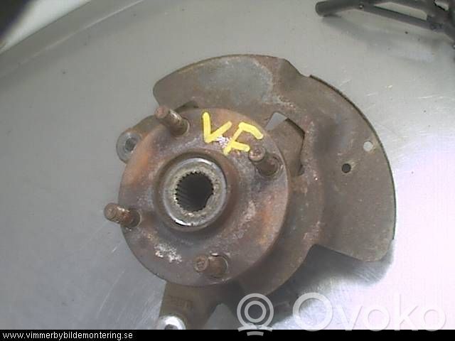 Front wheel hub spindle knuckle