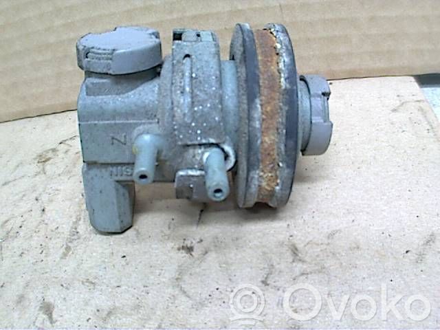 Volvo 850 Vacuum valve 