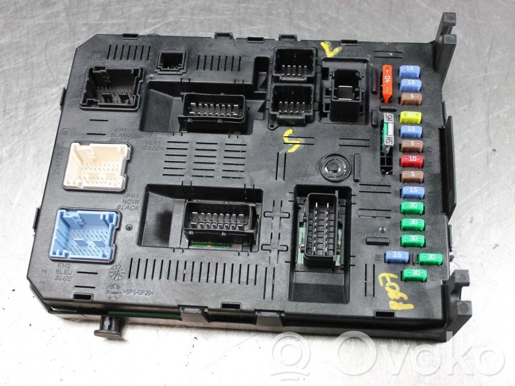 Peugeot 206 Módulo de fusible 