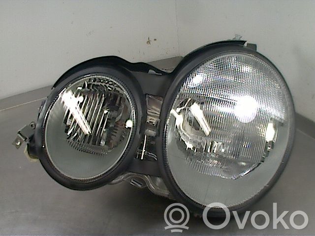 Mercedes-Benz E W210 Scheinwerfer 