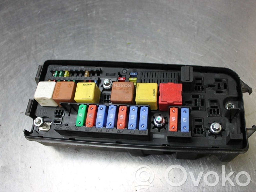 Opel Vectra C Modul siguranțe 