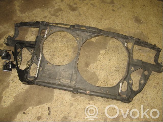 Volkswagen PASSAT B5 Marco panal de radiador 