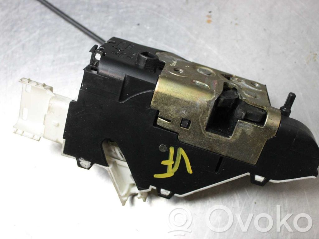 Citroen C4 I Etuoven lukko 