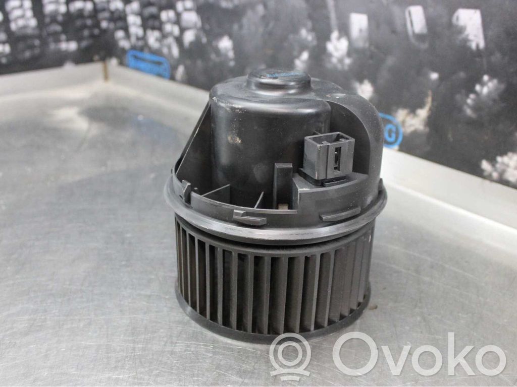 Ford Focus Mazā radiatora ventilators 