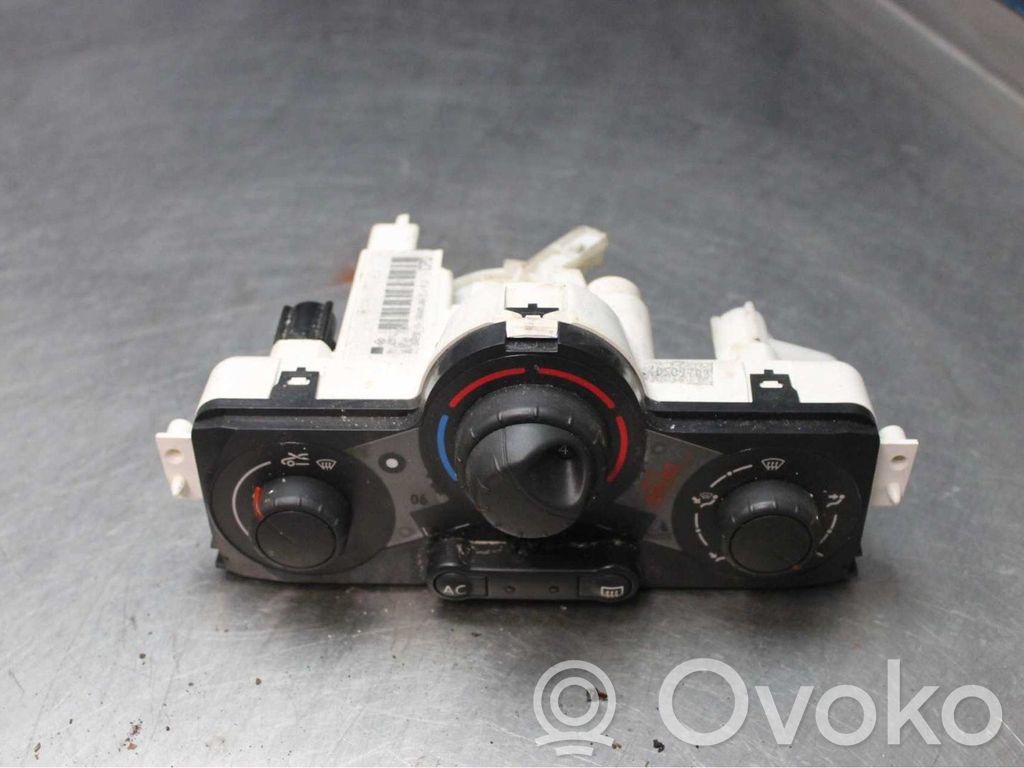 Renault Megane II Climate control unit 