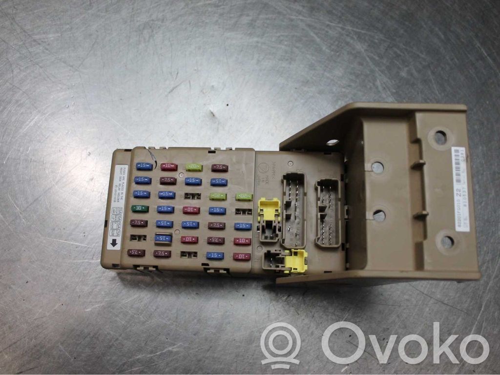 Subaru Impreza III Módulo de fusible 