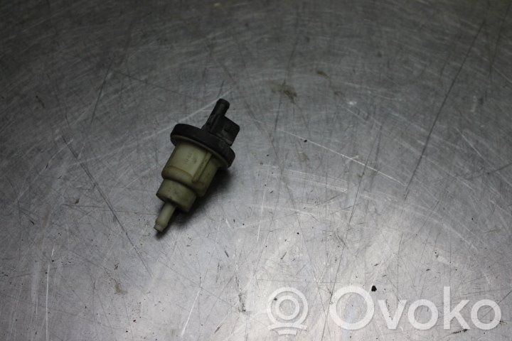 Chevrolet Nubira Válvula de vacío 