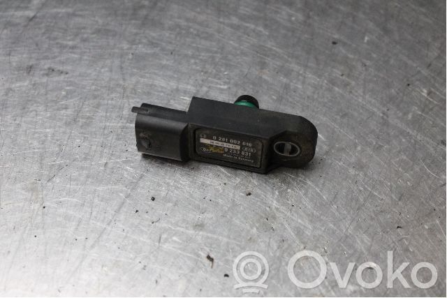 Renault Clio III Luftdrucksensor 