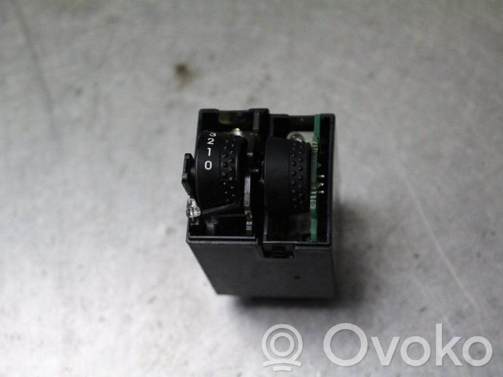 Panel lighting control switch   933081H515EQ