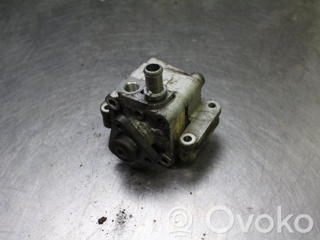 BMW 3 E46 Power steering pump 