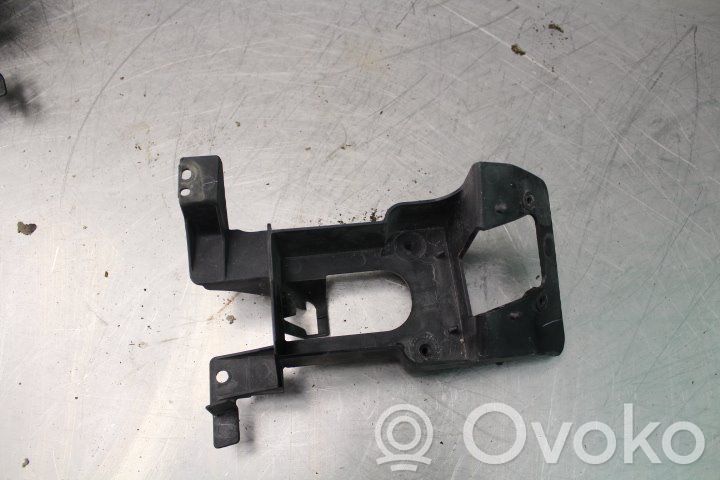 Mazda 5 Suport montare bară față 