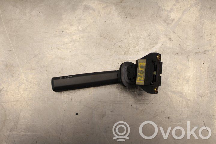 Suuntavilkun vipu