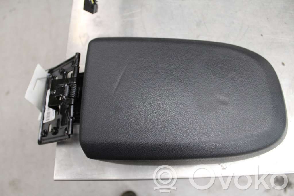 Ford Focus Подлокотник 