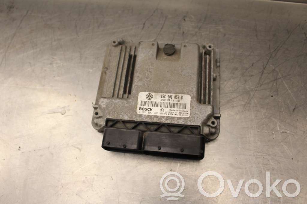 Volkswagen Golf V Injection control unit/module 