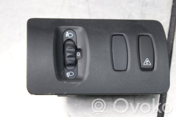 Renault Clio III Light switch 