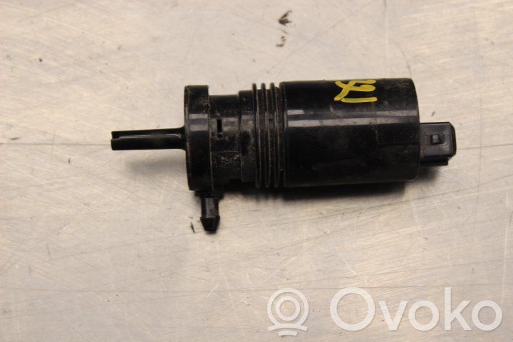 Windscreen/windshield washer pump   101104A,1013229