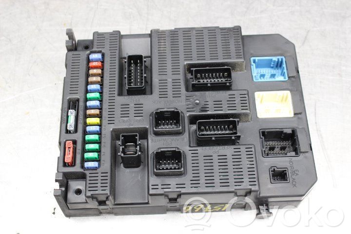 Saugiklių blokas   9664368980