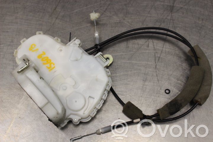 Honda Civic Takaoven lukko 