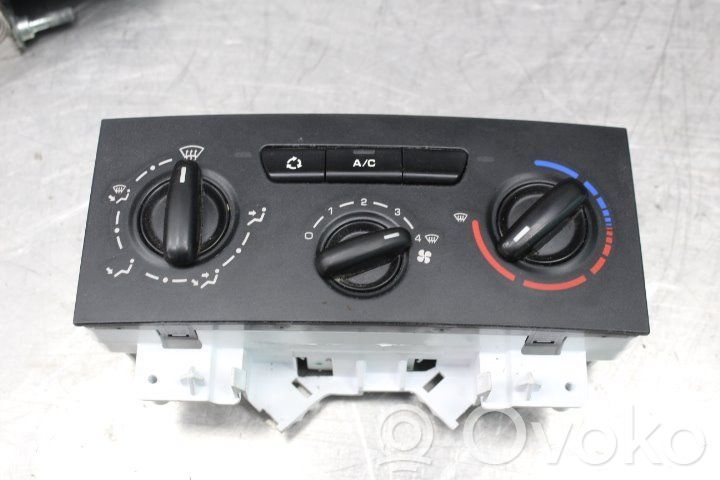 Climate control unit   140015338A,A42102500