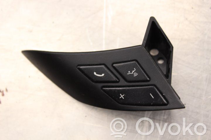 BMW 5 E60 E61 Boutons / interrupteurs volant 