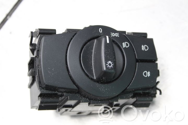 Light switch   6932798,33600202