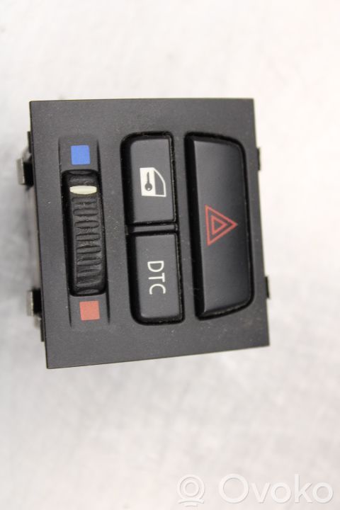 Hazard light switch   6131913242101