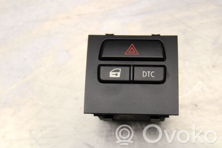 Hazard light switch   6131694565301