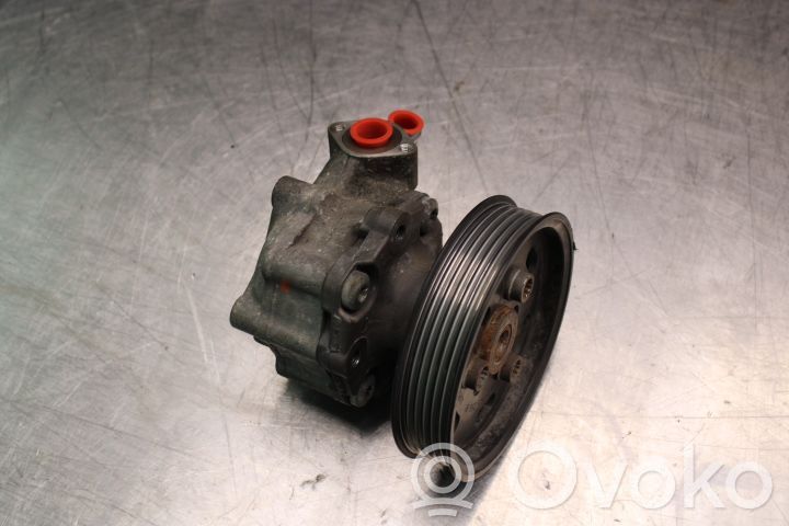 Audi A6 S6 C6 4F Ohjaustehostimen pumppu 