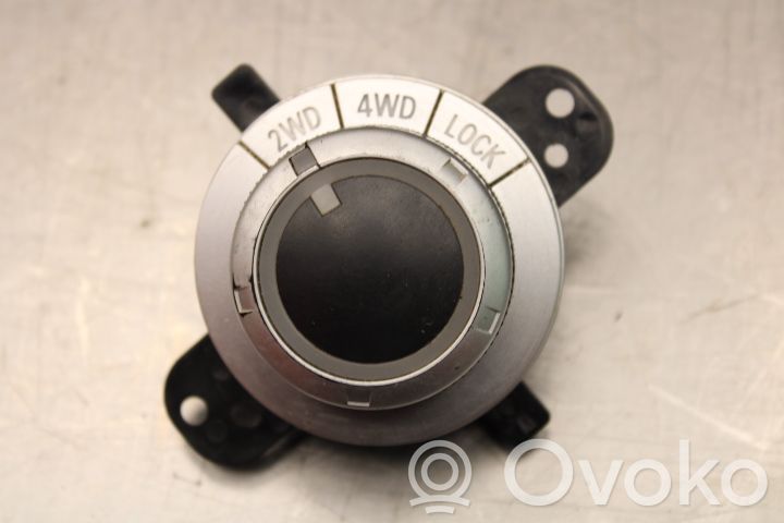 Differential lock switch