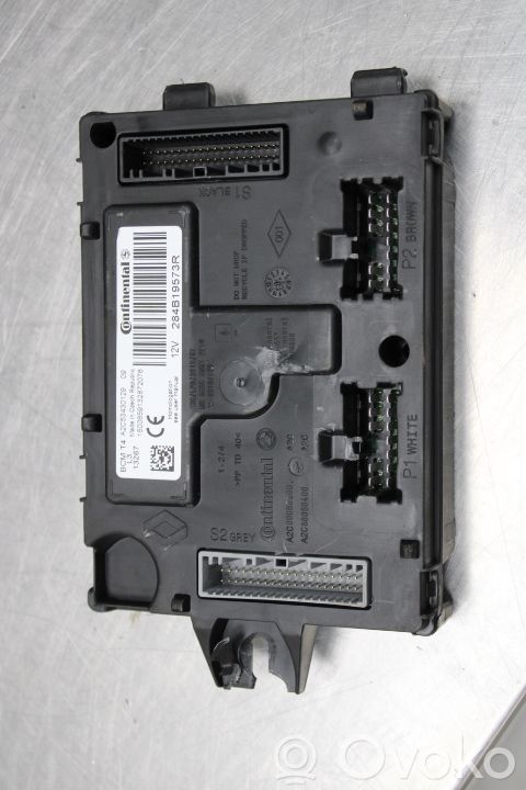 Renault Clio IV Módulo de fusible 