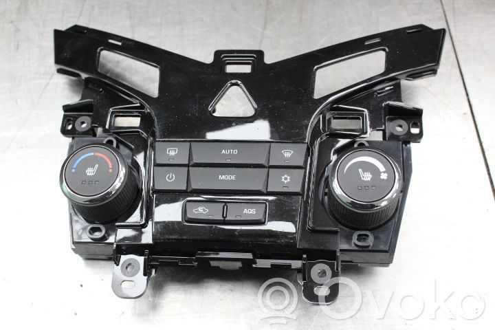 Chevrolet Cruze Climate control unit 