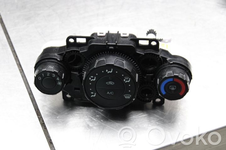 Ford Fiesta Climate control unit 