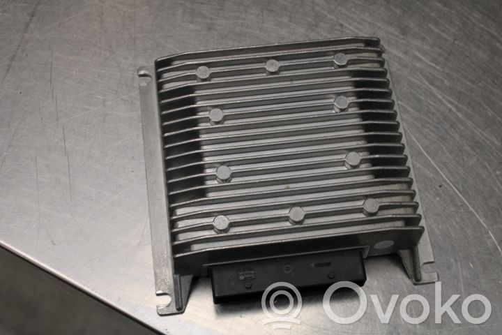 Volkswagen Golf VI Vahvistin 