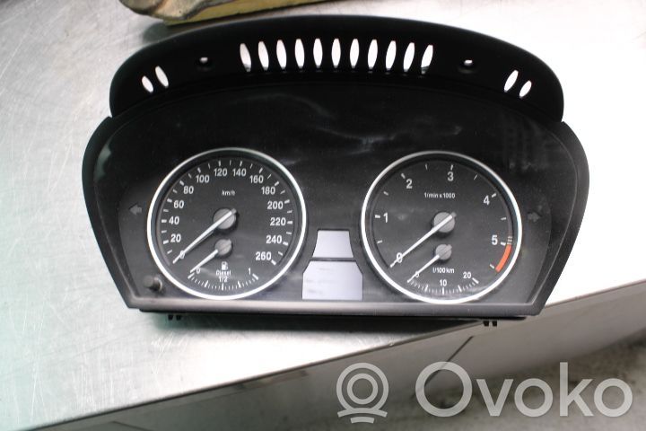 BMW X5 E70 Speedometer (instrument cluster) 