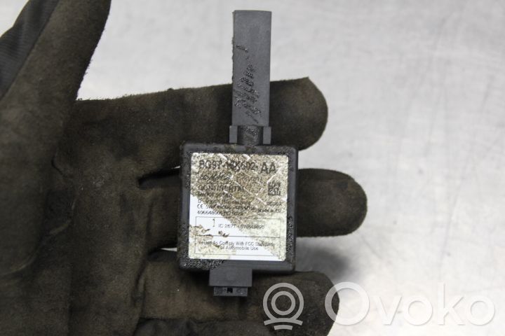 Steering wheel lock   5WK49096