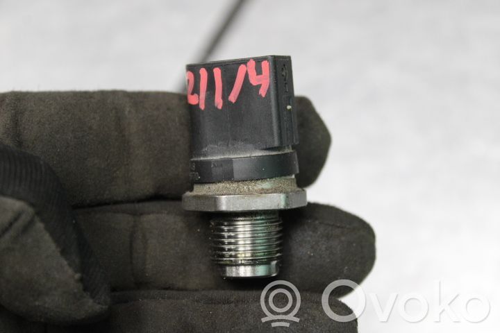BMW 1 E81 E87 Fuel pressure regulator 