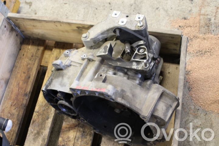 Volkswagen Caddy Manualna 6-biegowa skrzynia biegów 