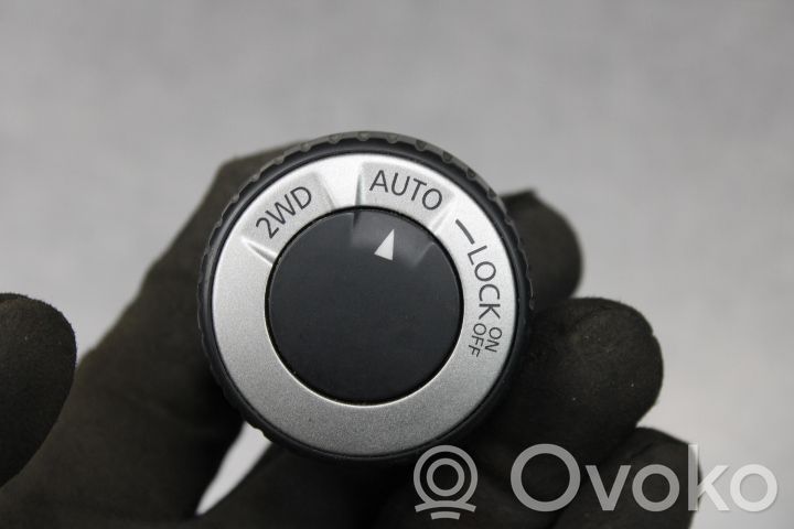 Dacia Duster Differential lock switch 