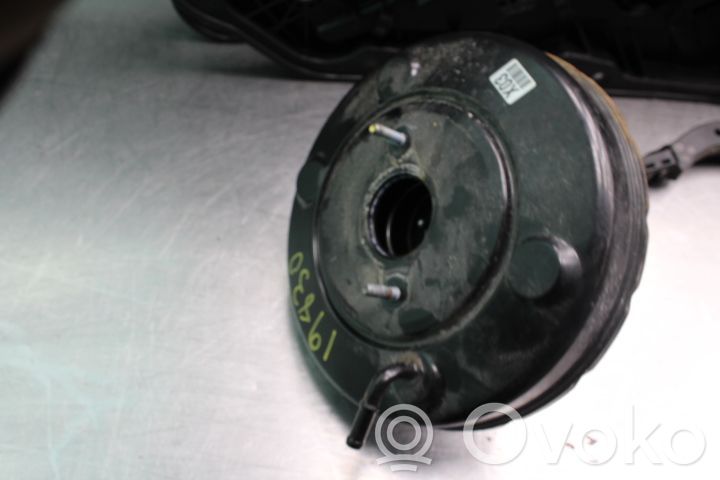 Hyundai i30 Brake booster 