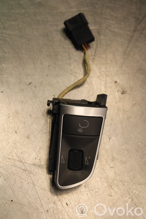 Audi A5 8T 8F Boutons / interrupteurs volant 