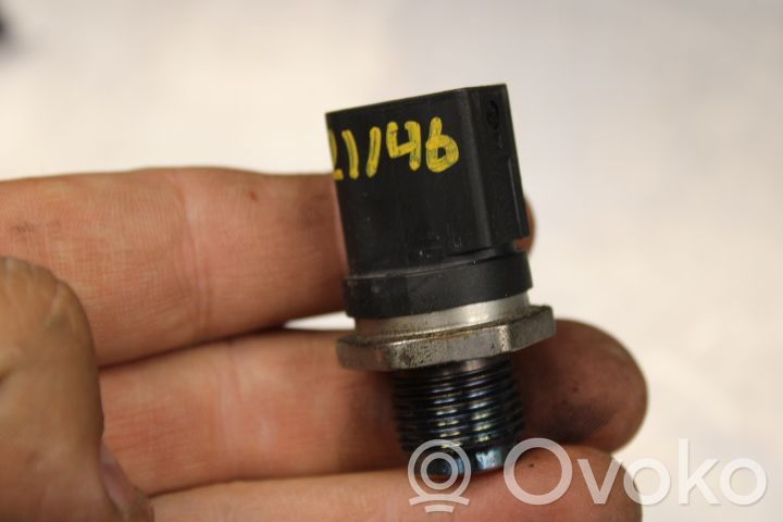 BMW 1 E81 E87 Fuel pressure regulator 