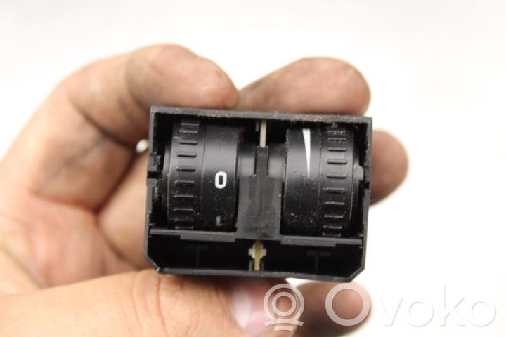 Light switch   2K0941333B