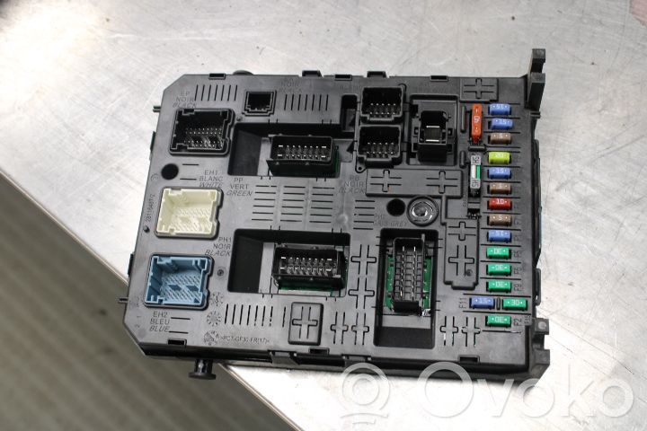 Módulo de fusible   967847728001