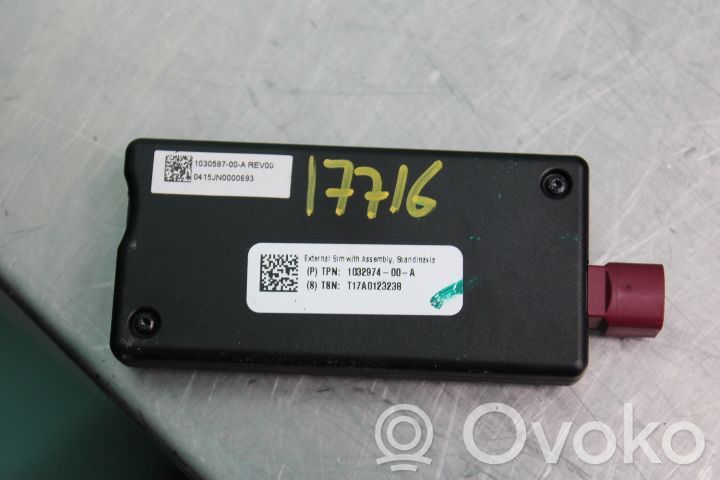Tesla Model X Antenne radio 
