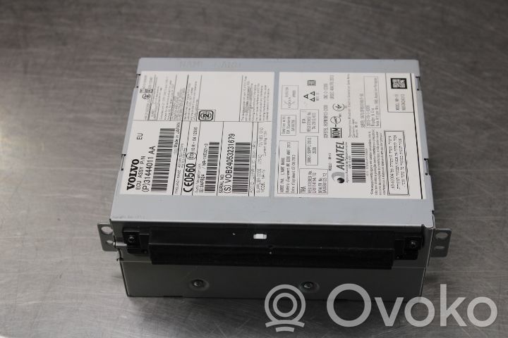 Volvo V70 Panel / Radioodtwarzacz CD/DVD/GPS 