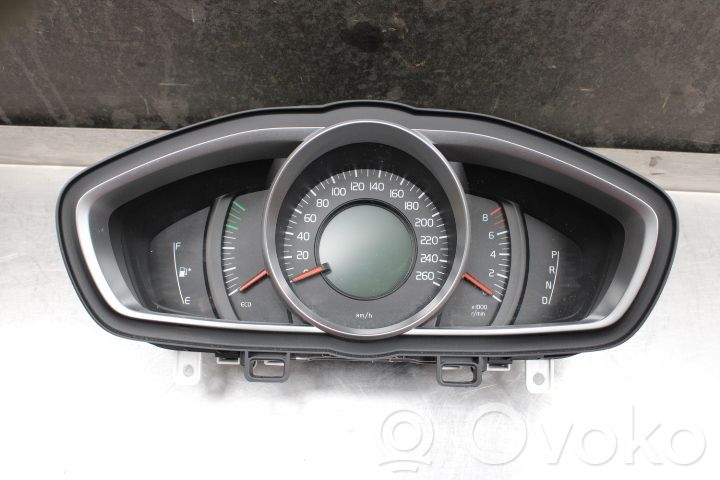 Volvo V40 Licznik / Prędkościomierz 