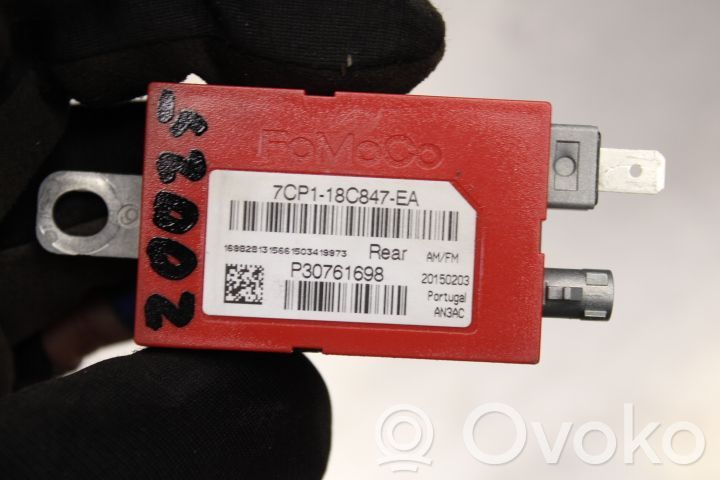 Volvo V40 Cross country Radion antenni 